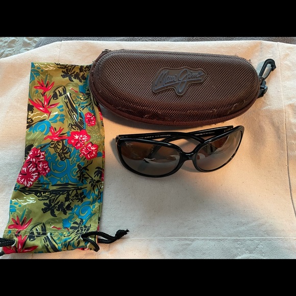 Authentic MAUI JIM sunglasses. - Picture 1 of 5